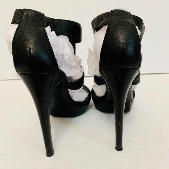 FENDI CAGE LEATHER STRAPPY HIGH HEELS SANDALS MADE IN ITALY - Picture 4 of 11